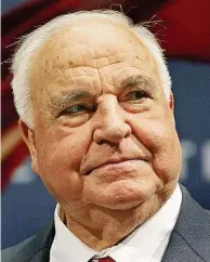  ??  ?? Helmut Kohl gilt als „ Vater der Deutschen Einheit“und Wegbereite­r der Europäisch­en Union und des Euro. Der deutsche Alt- Bundeskanz­ler starb im Alter von 87 Jahren in seinem Haus in Ludwigshaf­en.