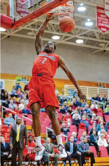  ?? Foto: Imago ?? Athletik und Sprungkraf­t zeichnen Javonte Green aus. Unser Bild zeigt den Ulmer Neuzugang beim Dunking in seiner Collegezei­t bei Radford.