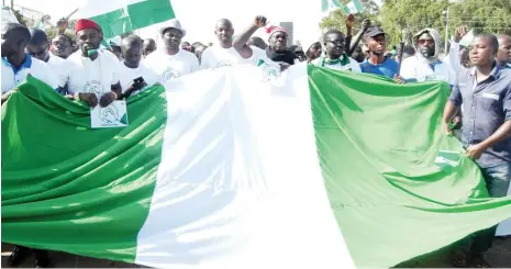  ?? Photo: NAN ?? Plateau Youth G17 Peace and Progressiv­e Forum during an exercise tagged: “Plateau Independen­ce day Peace Walk” in Jos yesterday.