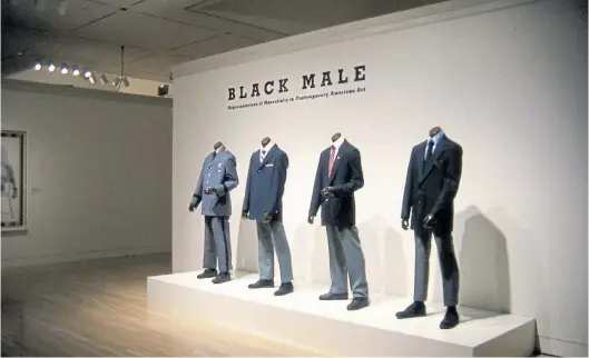  ?? CORTESIA WHITNEY MUSEUM ?? Black Male, la muestra que deconstruí­a el estereotip­o hipersexua­l del “macho negro”, curada por Thelma Golden en el Museo Whitney en 1994.