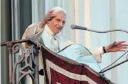  ?? ALESSANDRA TARANTINO/THE Associated Press ?? Pope Benedict XVI greets faithful from Castel Gandolfo where he will spend his first post-Vatican days.