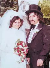  ??  ?? MARIA AND FRANK FIGLIOLA ON THEIR WEDDING DAY IN 1976.