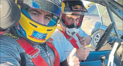  ?? FOTO: TWITTER FERNANDO ALONSO ?? Fernando probó este jueves un kart cross y un coche de rallies junto al mejor maestro posible, Carlos Sainz sénior.