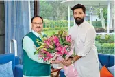  ?? ?? BJP chief Nadda being felicitate­d by LJP president Chirag Paswan on Wednesday