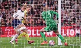  ?? Photograph: Carl Recine/Reuters ?? Fridolina Rolfö equalises for Sweden in the 64th minute at Wembley.