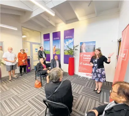  ?? Photo / Ethan Griffiths ?? Whanganui MP Steph Lewis officially opened her electorate office on Monday.