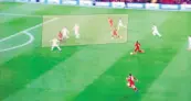  ??  ?? 2A: Keita attacks and Mane has dragged Kimmich inside