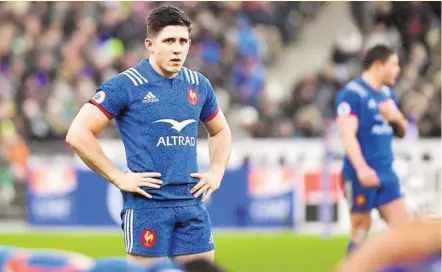  ?? Photo Icon Sport ?? Anthony Belleau a plutôt bien tenu la baraque. Pour sa deuxième associatio­n avec Morgan Parra, le Varois a montré davantage de maîtrise et une meilleure gestion des temps forts tricolores.