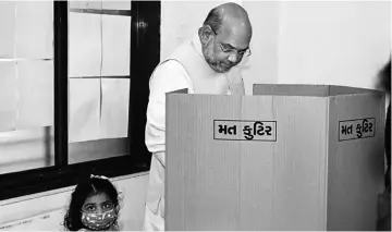  ??  ?? On the election day, Amit Shah set up a control room in a bid to mobilise voters to polling booths, after witnessing a low turnout