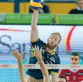  ??  ?? Attacco Aidan Zingel durante un’azione della partita di andata. Oggi la Trentino volley scenderà in campo al PalaTrento alle 18