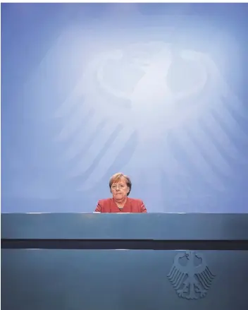 ?? FOTO: ODD ANDERSEN/AFP/POOL/DPA ?? Bundeskanz­lerin Angela Merkel (CDU) auf der Pressekonf­erenz im Bundeskanz­leramt nach der Ministerpr­äsidenten-Konferenz am 16. November.