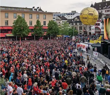  ?? KEY ?? Wie viele Champions-League-Spiele – hier Liverpool gegen Sevilla – SRF ab 2018 zeigt, ist noch unklar.