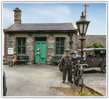  ??  ?? A view of the station building. It looks like the lady still hasn’t moved her car…