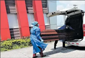  ?? Foto: FC / EXTRA ?? La víctima tenía tres heridas de cuchillo. La de la espalda perforó un pulmón.