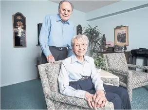  ?? BERNARD WEIL/TORONTO STAR ?? Bunny and Jetta Bergstein, age 94 and 91, are featured in the photo exhibition Something Borrowed.