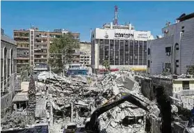  ?? Foto: AFP ?? Der seitens des Irans Israel zugeschrie­bene Luftangrif­f auf ein Gebäude der iranischen Botschaft in Damaskus hat zwei hochrangig­e iranische Generäle getötet.