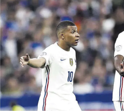  ?? // EFE ?? Mbappé y Tchouaméni, durante un partido de la UEFA Nations League