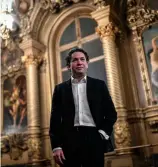  ??  ?? Parisian path: Dudamel at the Palais Garnier