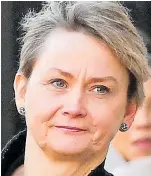  ??  ?? Withdrawal bid...Labour’s Yvette Cooper