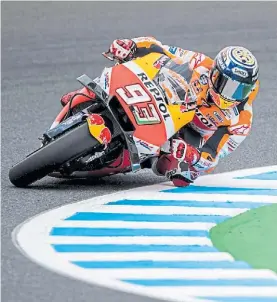  ??  ?? Y otro. Marc Márquez quiere el tri al hilo tras ganar en 2016 y 2017.