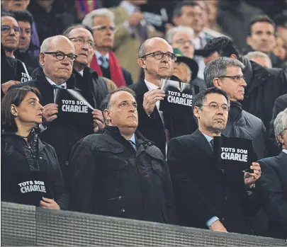  ?? FOTO: CLAUDIO CHAVES ?? Javier Tebas, en el Camp Nou junto a Josep Maria Bartomeu durante un partido del Barça