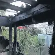  ??  ?? Diese Gartenhütt­e in Osterath brannte komplett aus.