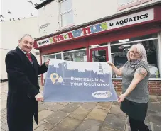  ??  ?? Cllr Shaw and Alison Chaplow, outside of Seaham Pet and Reptile.