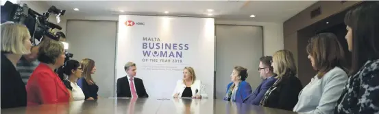  ??  ?? Marie-Louise Coleiro Preca, President of Malta, and HSBC Bank Malta plc CEO Andrew Beane announcing the Malta Businesswo­man of the Year awards