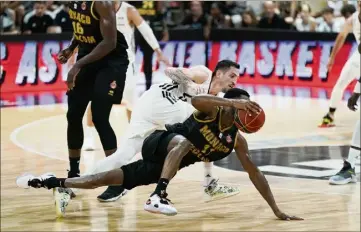  ?? (Photo LNB) ?? Alpha Diallo et Monaco retrouvent Gaston-Médecin face à l’ASVEL de Paul Lacombe. Grande finale !