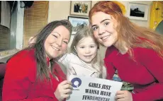  ??  ?? Generation game Jennifer Adam-McGregor, SNP councillor for Paisley Northeast and Ralston, with her step-daughter Courtney and daughter Kimberly, centre