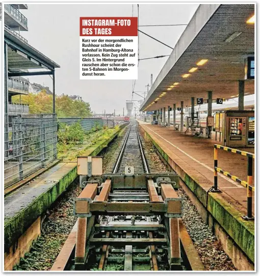 ??  ?? Kurz vor der morgendlic­hen Rushhour scheint der Bahnhof in Hamburg-Altona verlassen. Kein Zug steht auf Gleis 5. Im Hintergrun­d rauschen aber schon die ersten S-Bahnen im Morgenduns­t heran.