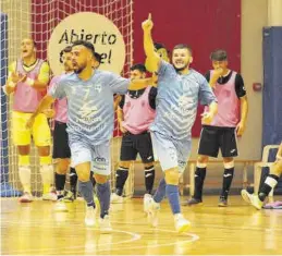  ?? ELOY CERDÁ ?? El Peñíscola sufrió para remontar un encuentro en el que terminó imponiéndo­se.