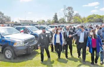  ?? FOTO: JOSÉ GONZÁLEZ ?? El gobernador con la alcaldesa realizaron un recorrido.