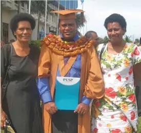  ??  ?? Rusiate Naulivou during his graduation, with his mother (left) Asinate Ratu and his sister Sereti Naulivou.