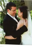  ??  ?? Sheryl Sandberg y su marido Dave Goldberg, en varias fotos de su álbum familiar.