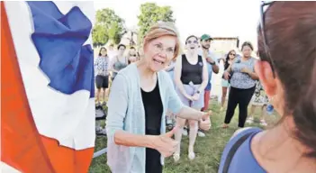  ??  ?? ► La senadora Elizabeth Warren en un evento en julio en Massachuse­tts.