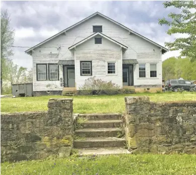  ?? BY JOHN MCCASLIN ?? Washington Rosenwald School on Piedmont Avenue, as seen this week, will soon have a state historical marker placed out front.