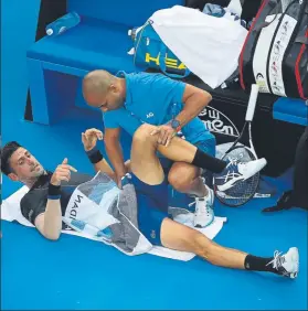  ?? FOTO: GETTY ?? Djokovic se exhibió ante Ramos, pese a que recibió dos veces atención física
