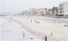  ??  ?? •El problema afecta incluso a las playas de Imperial Beach, California.