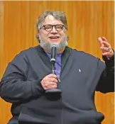  ?? Del autor Paul Zindel retira demanda contra Del Toro /CUARTOSCUR­O ?? El hijo