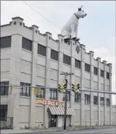  ?? Will Waldron / Times Union ?? Exterior of the Nipper Building on Broadway on Wednesday in Albany. Ownership over the building is being challenged in court.