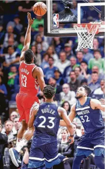  ?? Michael Ciaglo / Houston Chronicle ?? The Timberwolv­es received reminders of the many weapons in James Harden’s offensive arsenal in the second half of Game 4.