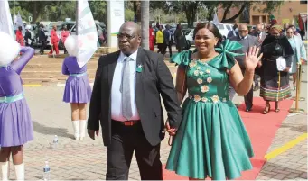  ?? ?? CDM Speaker of Council, Maseka Pheedi and Executive Mayor Mamedupi Teffo arrive at the State of the District Address.