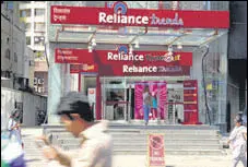  ?? MINT ?? Reliance Retail operates 11,784 stores at over 6,600-plus towns and cities.