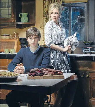  ??  ?? Mother and child: Norman Bates (Freddie Highmore) and mother Norma (Vera Farmiga) are a co-dependent duo given to killing people.