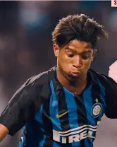  ??  ?? 3● 1-2 Lautaro Martinez, 20 anni, in azione e mentre esulta dopo il gol dell’1-0● 3 Eddy Salcedo, 16, un altro dei nuovi ● 4 Radja Nainggolan, 30, primo a sinistra, con Lautaro e Danilo D’Ambrosio, 29 ● 5 Il Ninja in azione nell’amichevole giocata ieri sera contro il Lugano LIVERANI-EPA