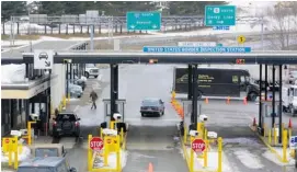  ?? ALDEN PELLETT/THE ASSOCIATED PRESS, FILE ?? Border crossings between the U.S. and Canada such as this one at Derby Line, Vt., pose an ongoing terror threat to the U.S., a top U.S. border agent says.