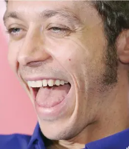  ?? GIBERTI-CIAMILLO ?? Valentino Rossi, 36 anni, particolar­mente sorridente ieri in conferenza stampa
