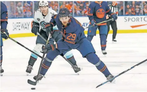  ?? FOTO: NELSON/IMAGO IMAGES ?? Leon Draisaitl hat mit den Edmonton Oilers 16 Siege in Serie in der NHL gefeiert.