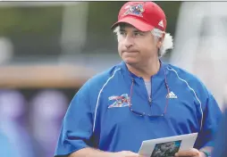  ?? DARIO AYALA FILES ?? Former Alouettes GM Jim Popp, seen here at training camp in 2016, says he would like a chance to return to the team. He was recently let go from the Argos, but says he hasn’t been approached by the Als.
